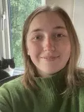 Frankie Perry and cat